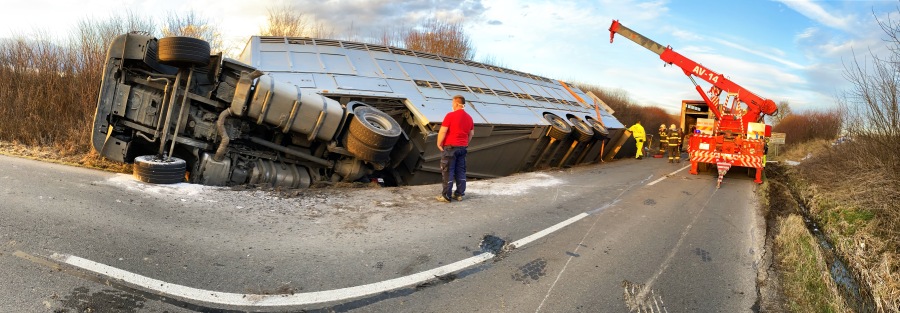 CAR RESCUE TEAM